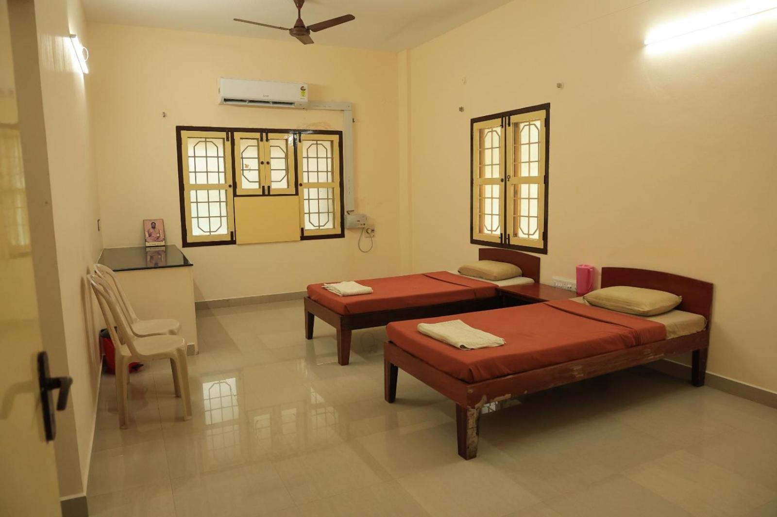 Official Sripuram Golden Temple Guest House Веллуру Екстер'єр фото